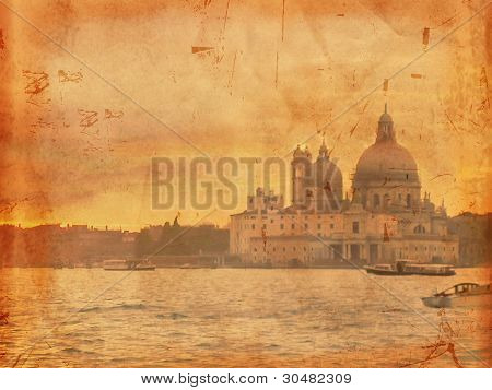 Pôr do sol de Veneza sobre papel velho