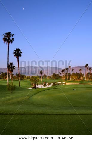 Golfe de manhã cedo