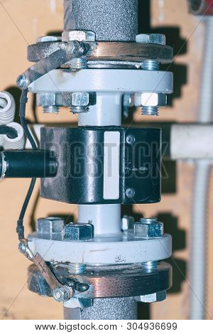Sanitary Engineering. Connection Of The Supply Pump In The Home Heating System. Connection Of Plasti