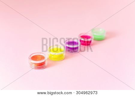 A Few Boxes With Nail Changing Thermal Glitter Powder Manicure Gradient Pigment Thermochromic. Manic