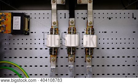Electrical Part And Accessories In The  Control Cabinet , Control And Power Distributor,lockout ,tag