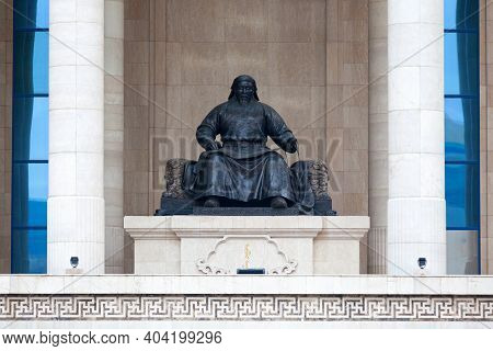 Ulan Bator, Mongolia - July 31 2018: Monument To Kublai Khan At The Government Palace On Sukhbaatar 
