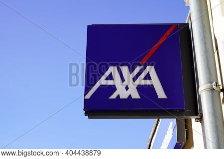 Bordeaux , Aquitaine  France - 01 18 2021 : Axa Logo Brand In Office Building With Sign Text Of Fren