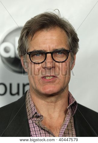 ลอสแองเจลิส - 10 มกราคม: HENRY CZERNY ABC ทั้งหมดดาวหนาว TCA ของ 2012 เมื่อ 10 มกราคม 2012 ใน Pasad
