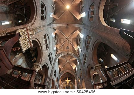 Duomo Interior In Modena, Italy