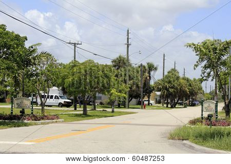Welcome To Melrose Manors Sign