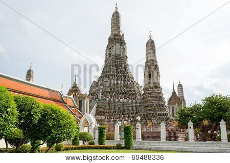 Wat Arun, The Temple of Dawn, Bangkok, Thailand