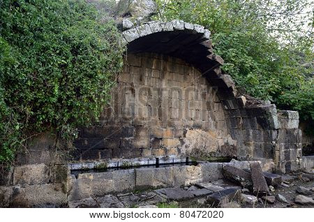 Ancient Arch Of Umm El Kanatir, Israel