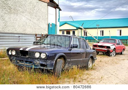 Deserted Vehicles
