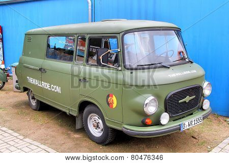 Barkas B1000