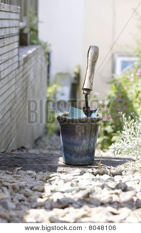 Mala ve bitki Pot