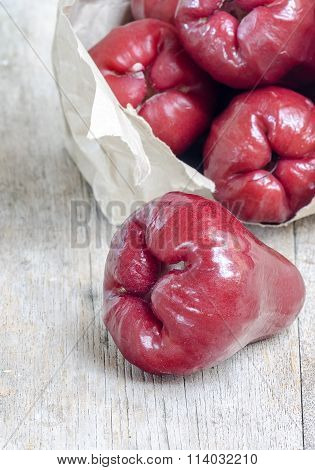 Fresh Rose Apples