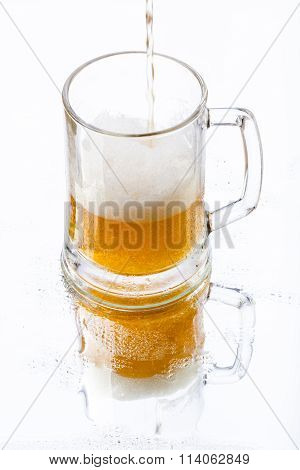 beer with reflection