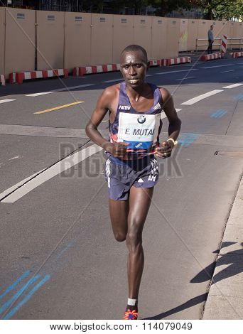 Emmanuel Kipchirchir Mutai at Berlin Marathon 2015