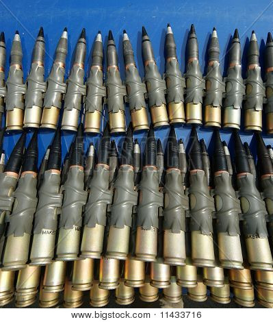 กระสุนมีมากขนาดใหญ่-caliber