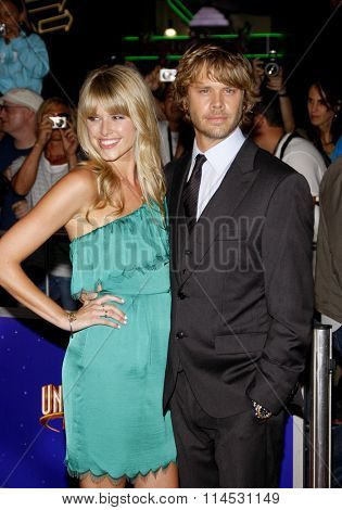 LOS ANGELES, USA - Sarah Wright and Eric Christian Olsen at the Los Angeles Premiere of 
