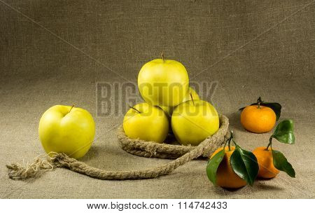 apples and tangerines