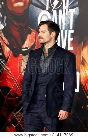 LOS ANGELES - NOV 13:  Henry Cavill at the World Premiere of Justice League at Dolby Theater on November 13, 2017 in Los Angeles, CA