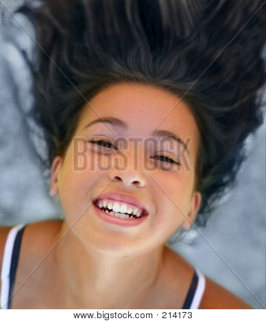 Felice ragazza asiatica