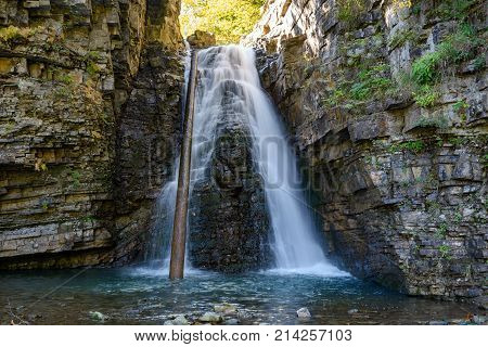 Bukhtivetskyi Waterfall In Bukove On The Bukhtovets River. Ivano-frankivska ..oblast, Ukraine.