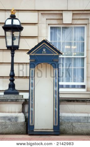 Queen's Guard - Buckingham Palace