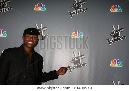 LOS ANGELES - JUN 29: Javier Colon, vítěze 