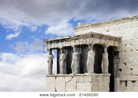 Cariatidi presso il tempio di Eretteo, Acropoli, Atene, Grecia