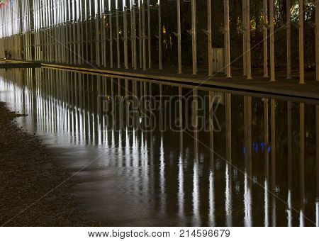 Reflection games in the water. Photos at night