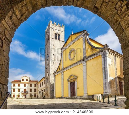 Entrance To The Square In The Historic Town Of Motovun On The Pe