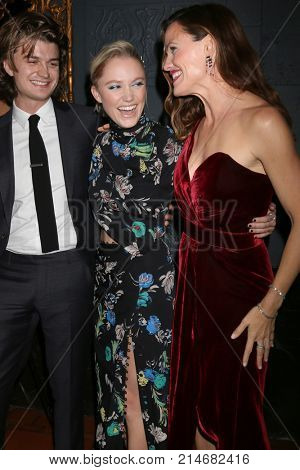 LOS ANGELES - NOV 17:  Joe Keery, Maika Monroe, Jennifer Garner at 