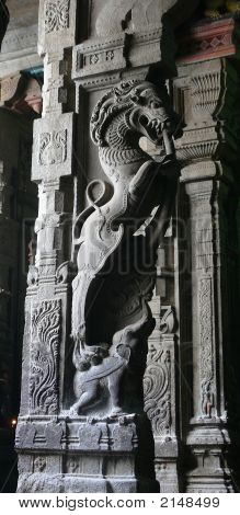 母题在 Meenakshi 寺印度