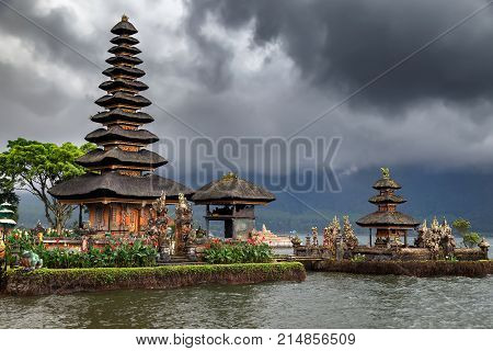 Ulun Danu Bratan (pura Ulu Danau) Temple. Famous Place, National Landmark Of Bali, Indonesia