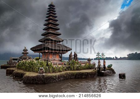 Ulun Danu Bratan (pura Ulu Danau) Temple. Famous Place, National Landmark Of Bali, Indonesia
