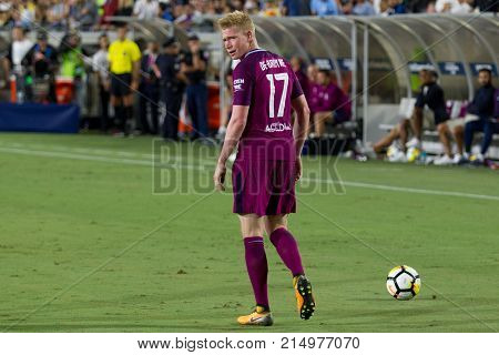 LOS ANGELES, CA - JULY 26: Kevin De Bruyne during the 2017 International Champions Cup game between Manchester City and Real Madrid on July 26th 2017 at the Los Angeles Memorial Coliseum.