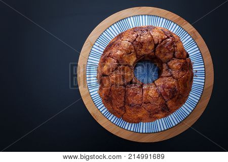 Monkey Bread with Caramel and Cinnamon