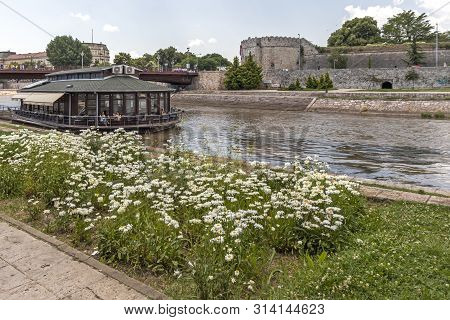 Nis, Serbia - June 15, 2019:  Outside View Of Stambol (istanbul) Gate At Fortress And  In City Of Ni