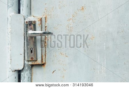 Home Hardware, Old Rustic Lock And Door Handle Kob On The Door.