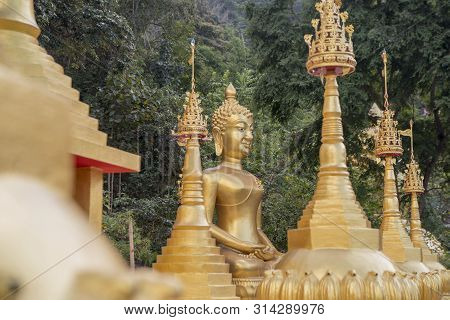Thailand Phrae Wat Phra That In Khaen Temple