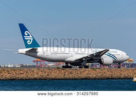 Sydney, Australia - October 10, 2013: Air New Zealand Boeing 777 Large Commercial Airliner At Sydney