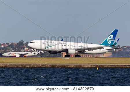 Sydney, Australia - October 7, 2013: Air New Zealand Boeing 767 Large Commercial Airliner Landing At