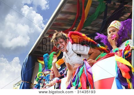 見事なゲイプライド ブライトン、英国で