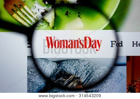 Los Angeles, California, Usa - 29 Jule 2019: Illustrative Editorial Of Womansday.com Website Homepag