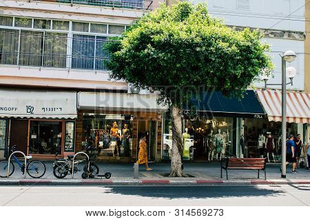 Tel Aviv Israel July 29, 2019 View Of Unknowns Israeli People Walking On Dizengoff Street At Tel Avi