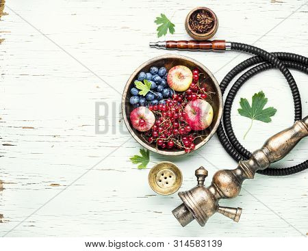 Arabia Shisha With Berries And Apple