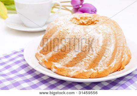 Guglhupf 케이크