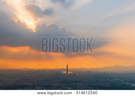 Sunset At Namhansanseong In Seoul City,south Korea.