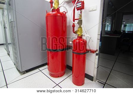 Fm-200 Suppression Systems, Fm200 Gas Flooding System, Gas Suppression System In Data Center Room