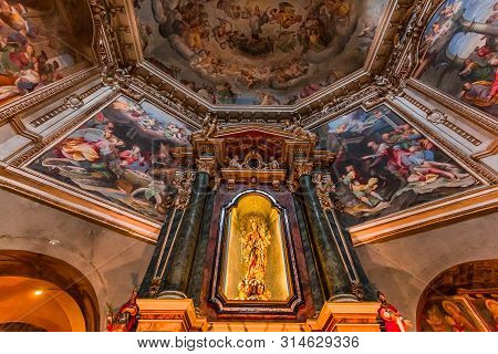 Basilica San Fedele, Como, Italy