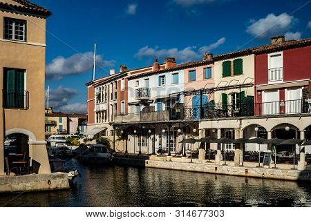 Port Grimaud, France - September 29, 2018: Canals And Boats Of Port Grimaud Village In France