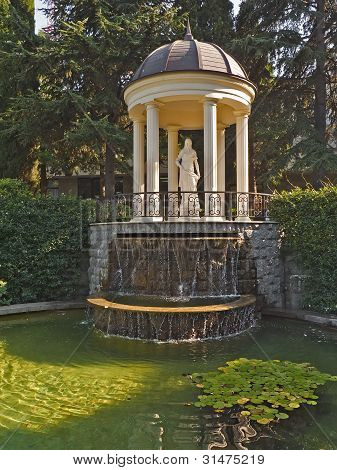 Fontána s Belvedere